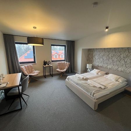Aparthotel Kamienica Nr 6 Aleksandrów Łódzki Esterno foto
