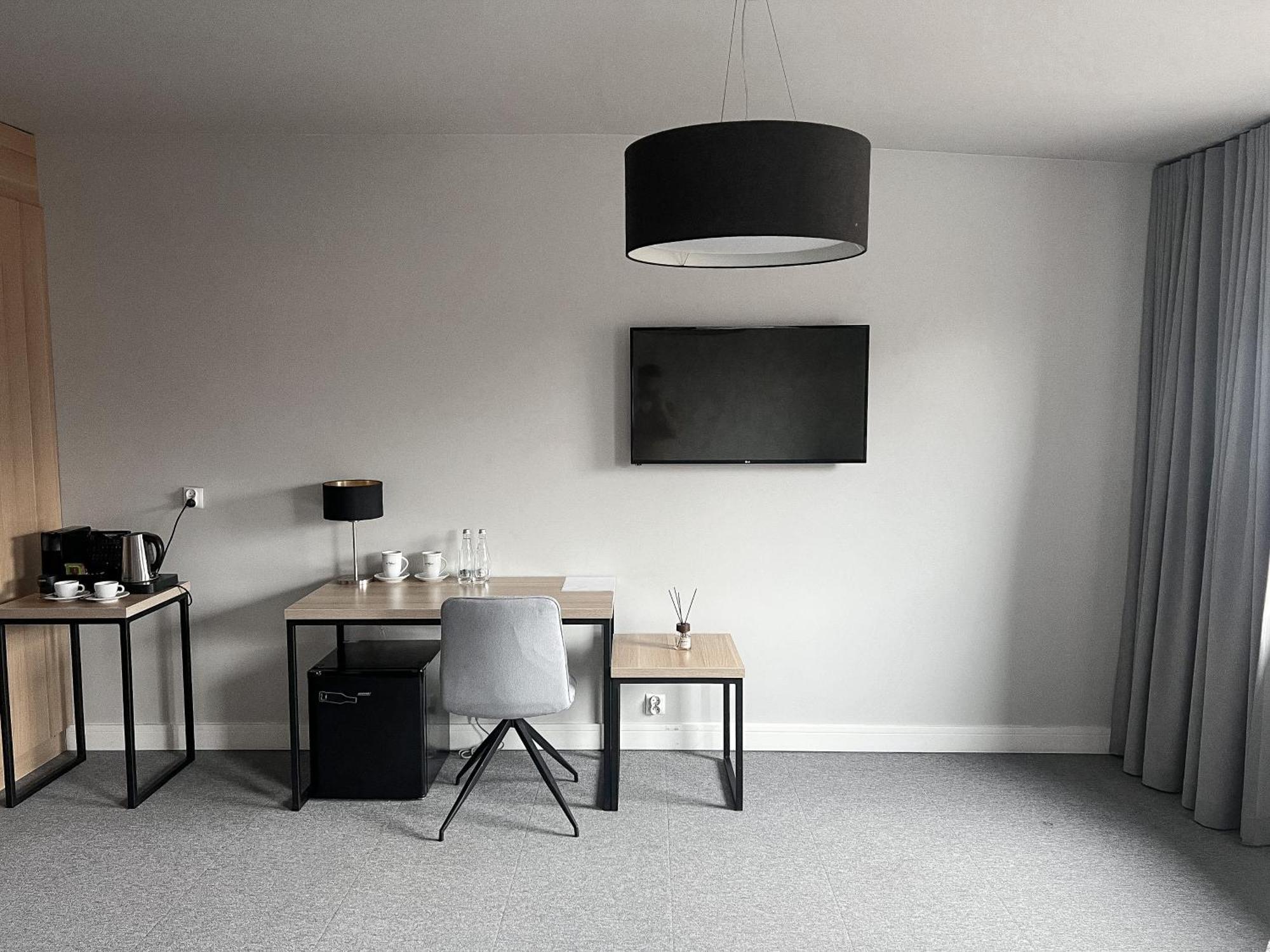 Aparthotel Kamienica Nr 6 Aleksandrów Łódzki Esterno foto