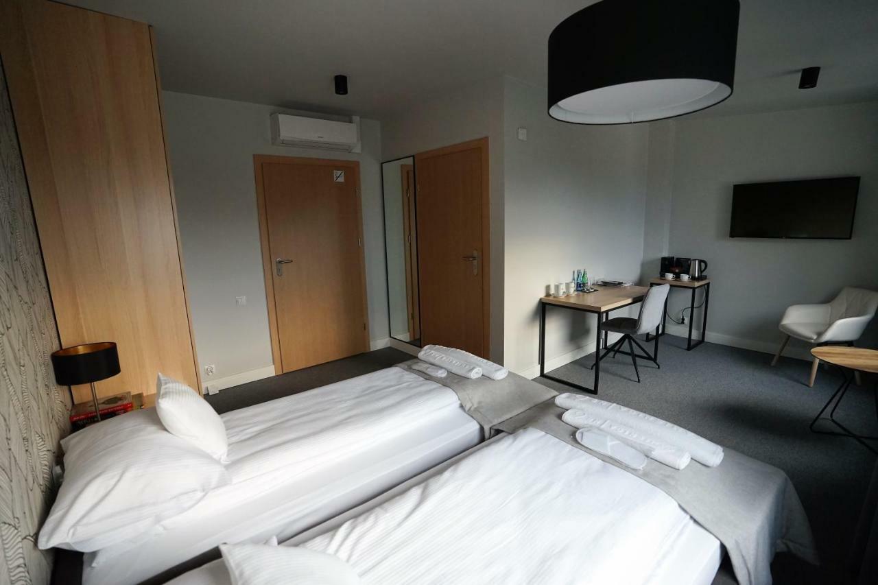 Aparthotel Kamienica Nr 6 Aleksandrów Łódzki Esterno foto
