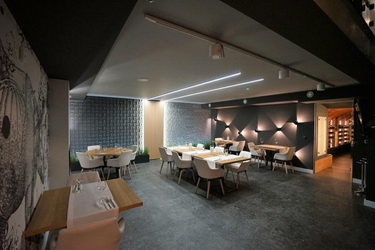 Aparthotel Kamienica Nr 6 Aleksandrów Łódzki Esterno foto