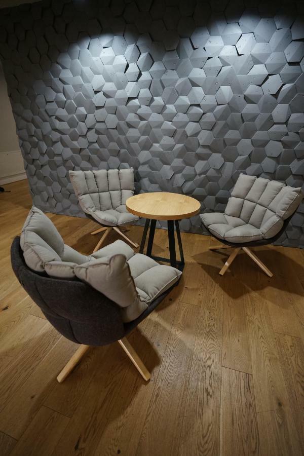 Aparthotel Kamienica Nr 6 Aleksandrów Łódzki Esterno foto