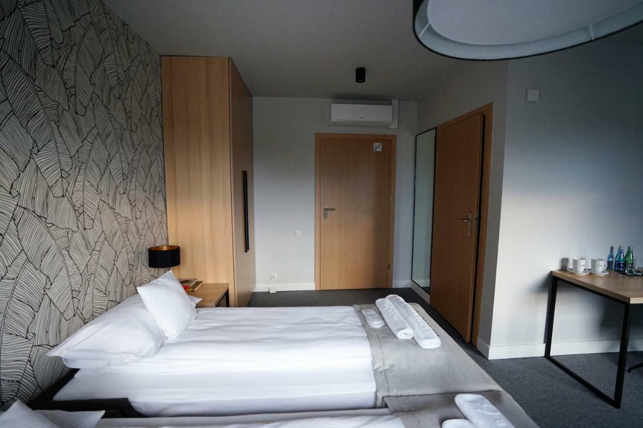 Aparthotel Kamienica Nr 6 Aleksandrów Łódzki Esterno foto