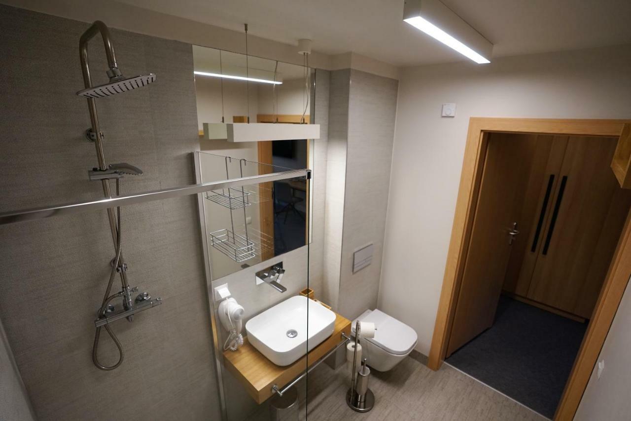 Aparthotel Kamienica Nr 6 Aleksandrów Łódzki Esterno foto