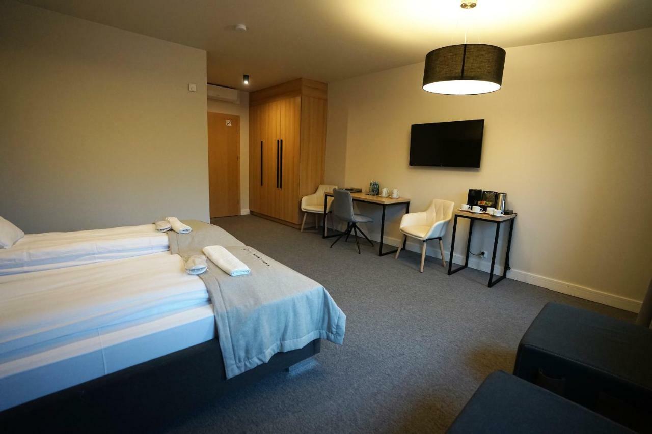 Aparthotel Kamienica Nr 6 Aleksandrów Łódzki Esterno foto