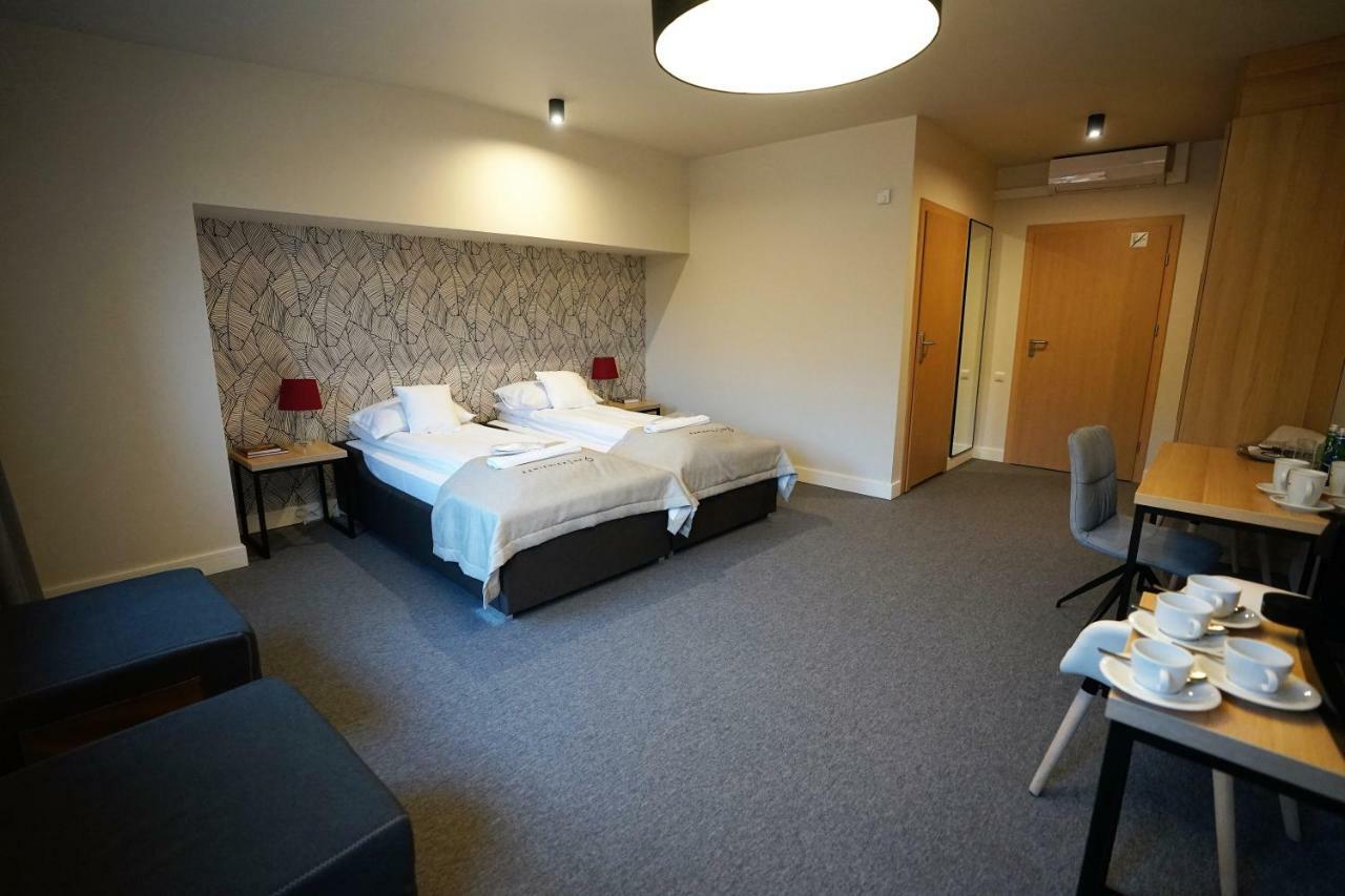 Aparthotel Kamienica Nr 6 Aleksandrów Łódzki Esterno foto