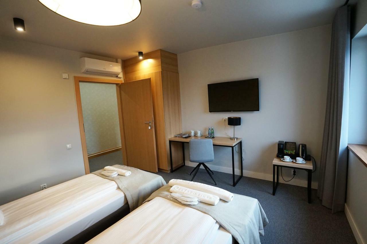 Aparthotel Kamienica Nr 6 Aleksandrów Łódzki Esterno foto