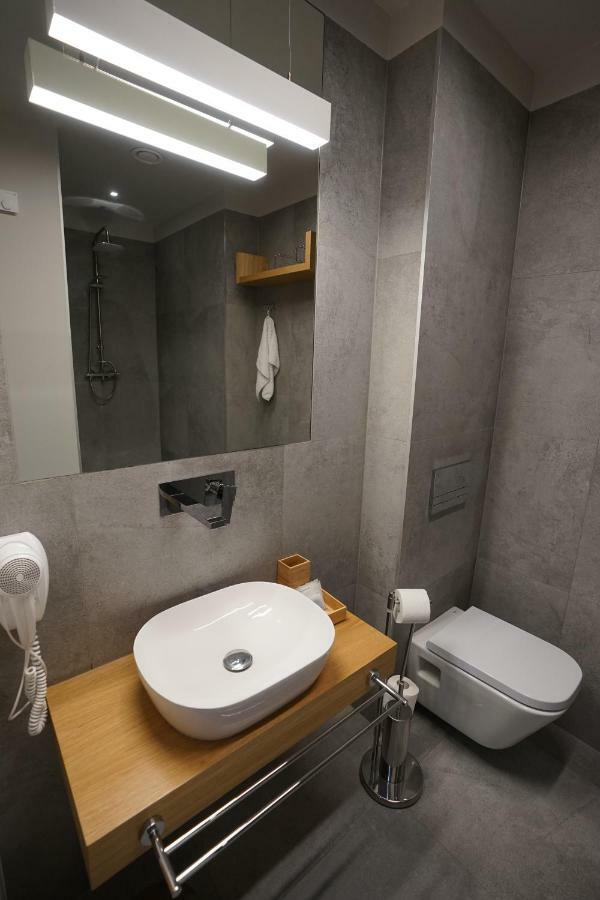 Aparthotel Kamienica Nr 6 Aleksandrów Łódzki Esterno foto
